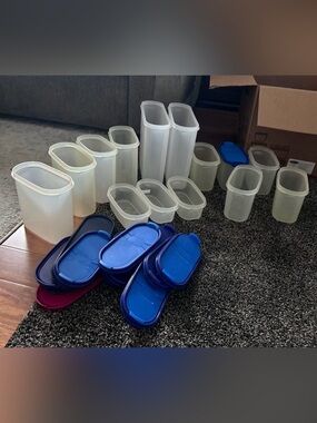 Lot 14 Tupperware Storage Set